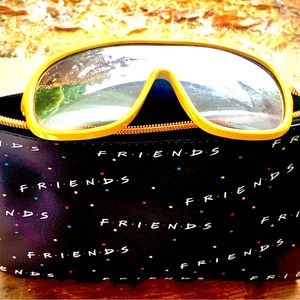 “Friends” Wallet & 😎 High Yellow Shades
